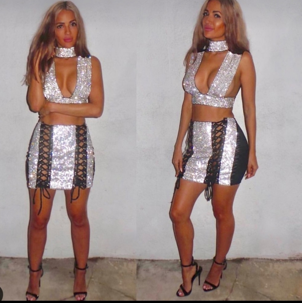 Geebin Flores cropped top with diamonds